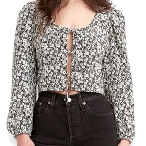 Black & White Daisy Tie-Front Puff Sleeve Cropped Throw Over